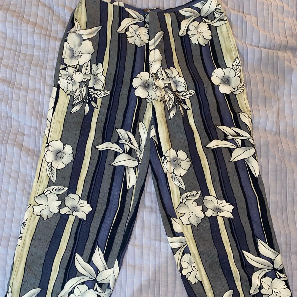 Vintage style Tommy Bahama Capris